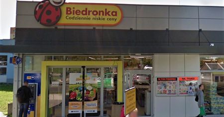 Tajemnicze maszyny staną w Biedronce. Można dostać voucher