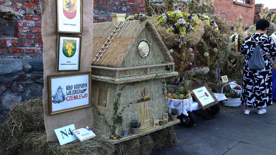 TOP pomysły na najciekawsze witacze dożynkowe - inspiracje z Kujawsko-Pomorskiego