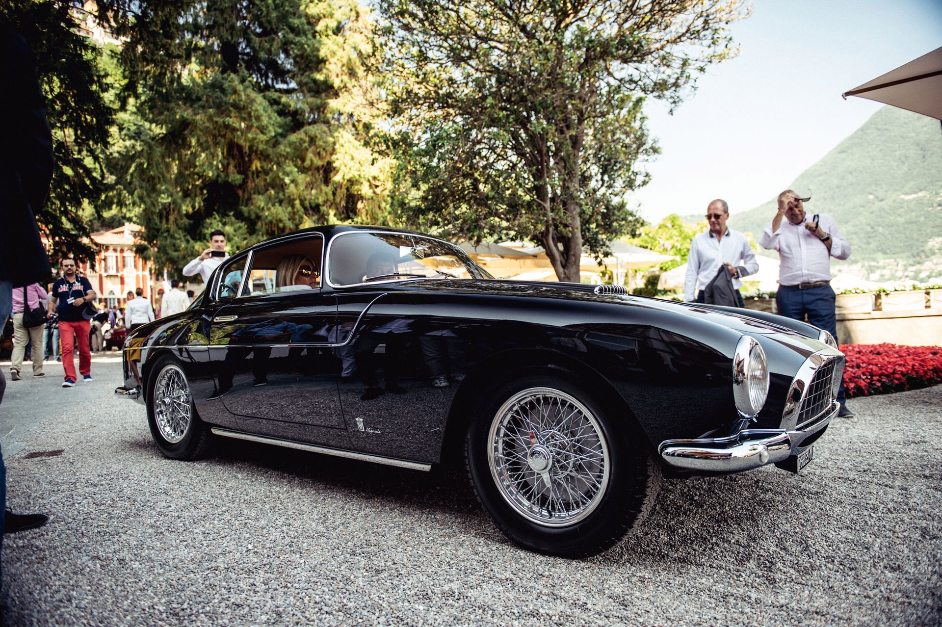 Samochód z nadwoziem Vignale podczas konkursu elegancji w Villa D'Este