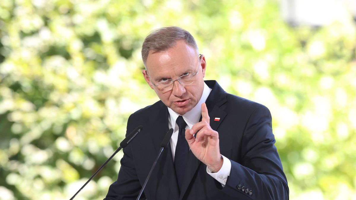 KYIV, UKRAINE - AUGUST 24: Andrzej Duda, President of Poland, speaks during a joint briefing on the 33rd anniversary of the independence of Ukraine on August 24, 2024 in Kyiv, Ukraine. On August 24, Ukraine celebrates its 1991 declaration of independence from the USSR. For security reasons, no large mass events were held in Kyiv on this day, except some solemn activities. (Photo by Viktor Kovalchuk/Global Images Ukraine via Getty Images)
