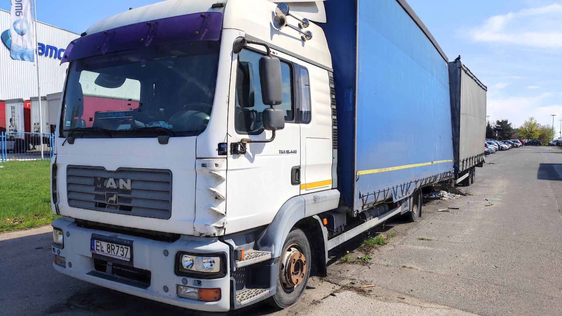 Bezpański tir blokuje parking przy Aleksandrowskiej