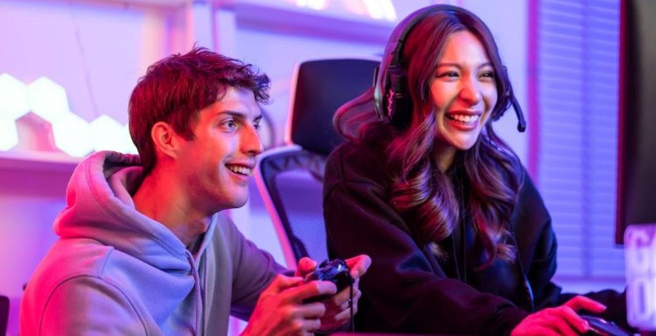 TOP 5 komputerów dla graczy do 4 500 zł, czyli gaming w supercenie