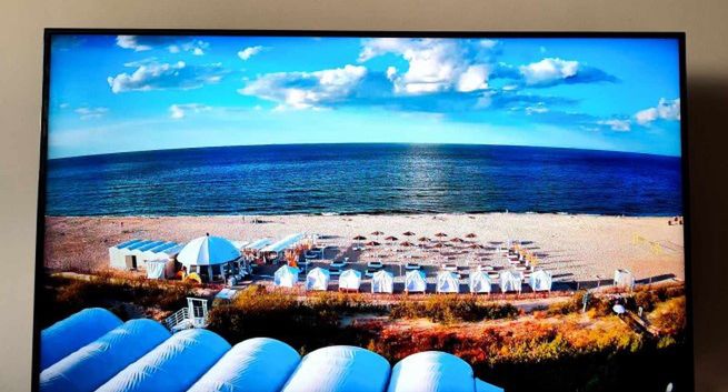 Plaża w domu, czyli dwie aplikacje na Smart TV, które mogą przydać się w wakacje