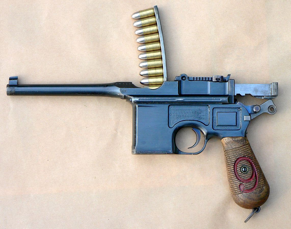Pistolet Mauser C96 w wersji na nabój kalibru 9 mm