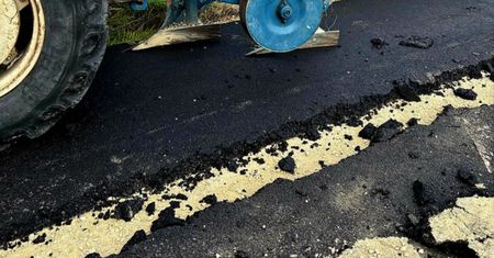 Rolnik zaorał asfalt i trafił do aresztu. 60-latek nie ma adwokata