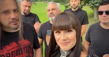 Zespół Łzy przekazał smutne informacje. Podali szczegóły pogrzebu przyjaciela