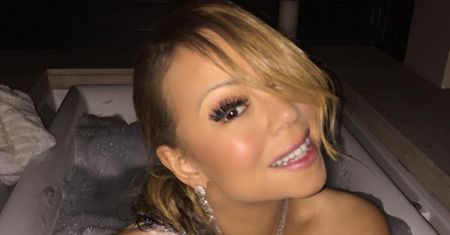 46-letnia Mariah Carey pokazuje biust...