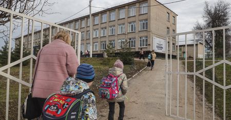 Były w niewoli. Mówią, co Rosjanie robili dzieciom