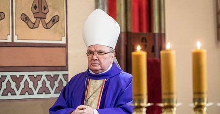Abp Gołębiewski złamał zakaz. Episkopat reaguje