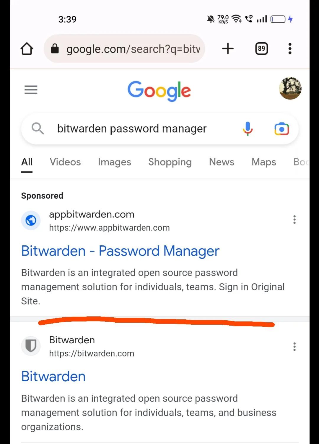 Fałszywa reklama Bitwarden w Google