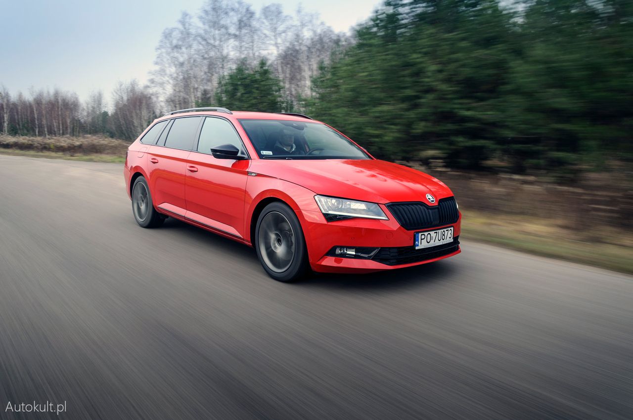 Usportowiona Skoda Superb Sportline