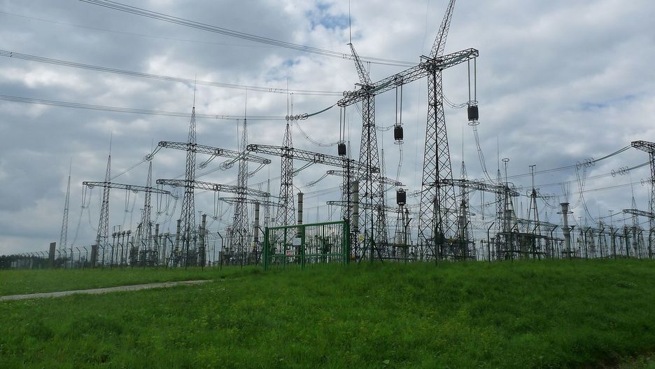d 2022 roku europejskie firmy związane z elektrycznością doświad