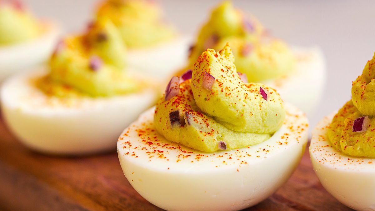 Jajka faszerowane awokado smakują wybornie