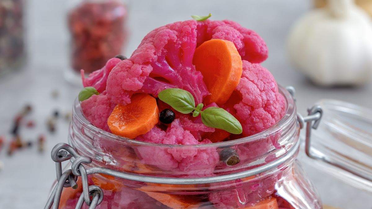 Różowy kolor kiszonego kalafiora podkręcam w naturalny sposób