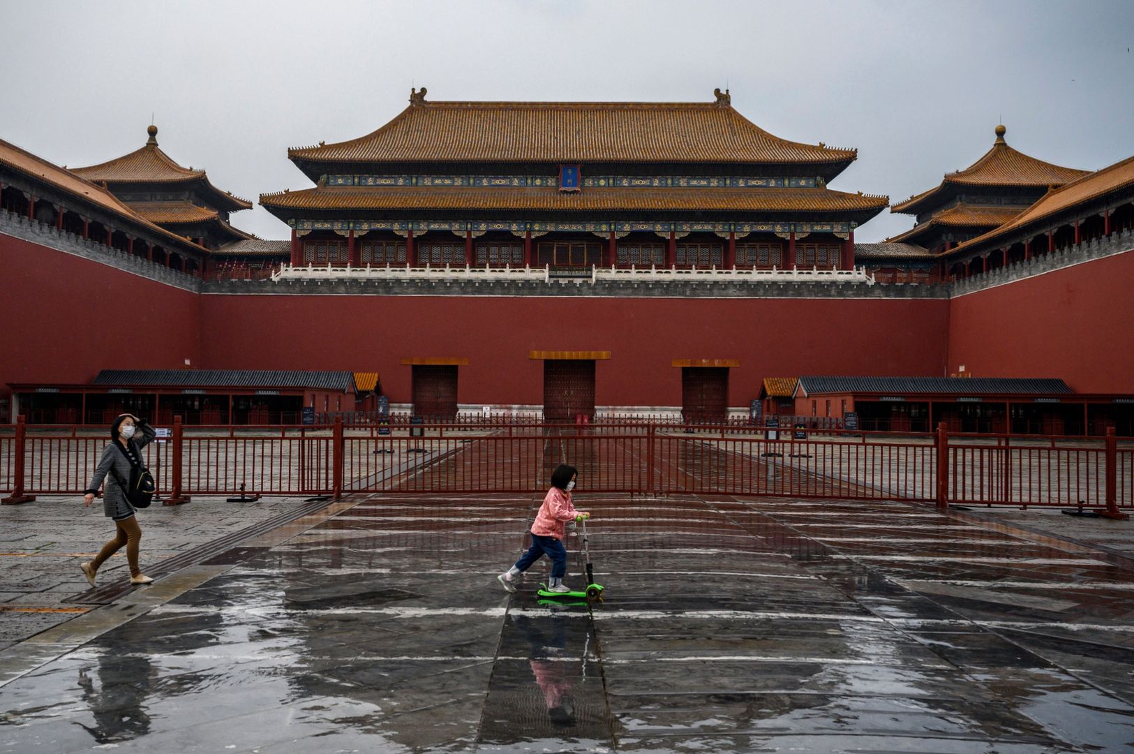 Koronawirus w Chinach. Pekin ponownie otwiera Zakazane Miasto dla zwiedzających. 