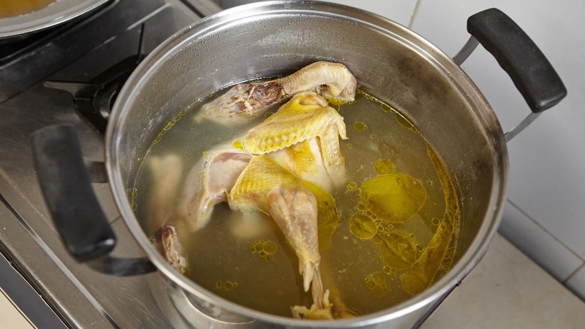 Chicken and soupChiocken and the stock soup for next step cookingAtnoYdurMeal, Chicken Soup, Chicken Meat, Cooking, Preparation, Close-up, Chef, Domestic Kitchen, Home Interior, Soup, Food, Cooking Pan, Stove