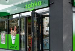 Dramatyczne sceny w Żabce. Atakował ekspedientki