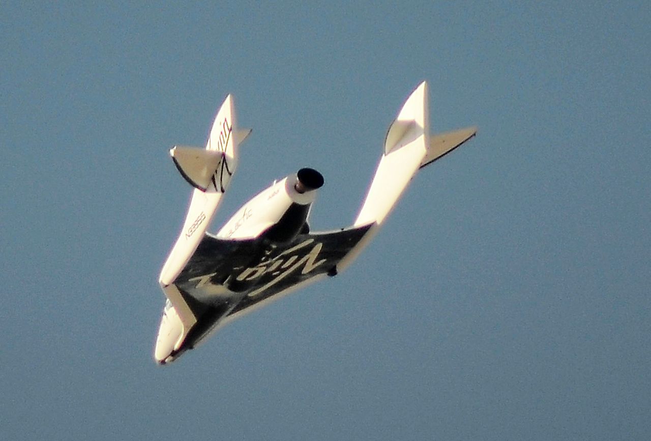 Długa kolejka chętnych na suborbitalne loty z Virgin Galactic