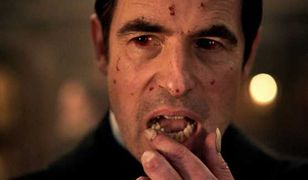 "Dracula". BBC i Netflix wypuścili teaser miniserialu. Oglądajcie przy zapalonym świetle
