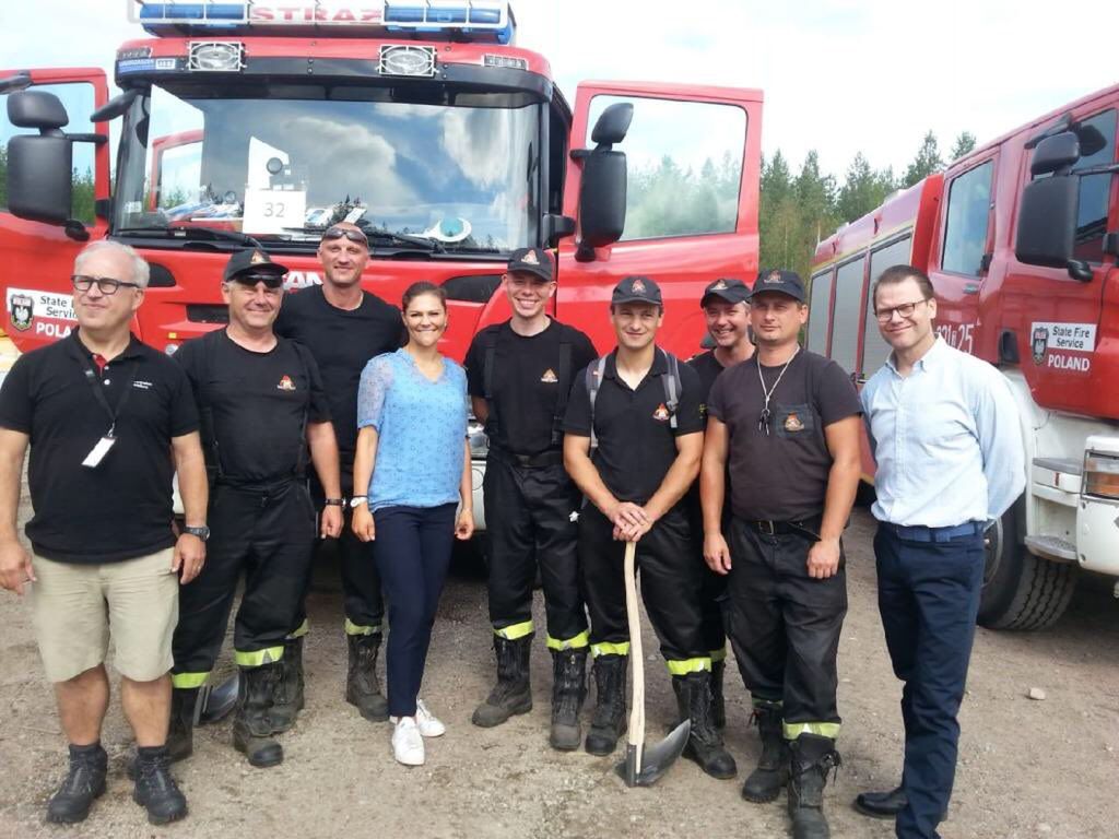 Ugasili pożar w Szwecji. Księżniczka odwiedziła polskich strażaków