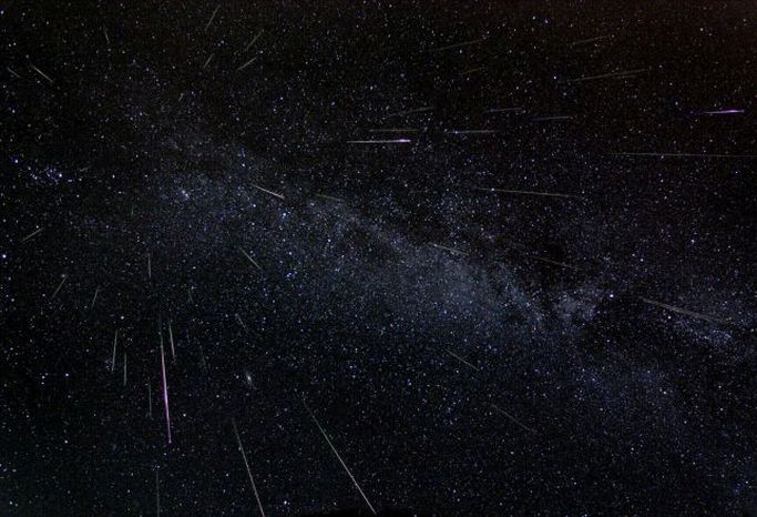 Perseidy 2019: noc spadających gwiazd będziemy mogli podziwiać już niebawem. Zobacz, kiedy dokładnie wypada to zjawisko
