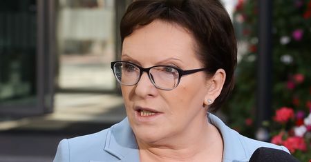 Ewa Kopacz krytykuje nowy pomysł rzecznika praw dziecka: trzeba zacząć od edukacji