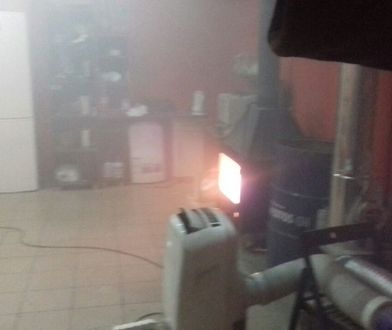 Obława na sklep z dopalaczami. Sprzedawca próbował wszystko spalić