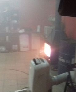 Obława na sklep z dopalaczami. Sprzedawca próbował wszystko spalić