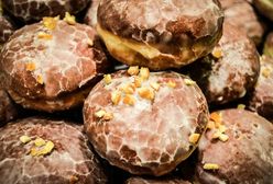 Tłusty czwartek 2019 - kiedy obchodzimy tłusty czwartek i ostatki w 2019 roku? Skąd pochodzi tradycja jedzenia pączków?