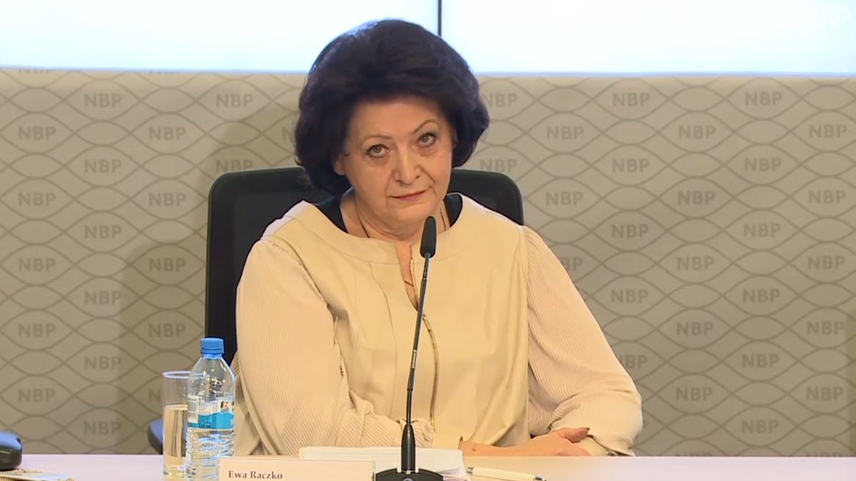 NBP tłumaczy się z zarobków sowich prezesów, dyrektorów i pracowników