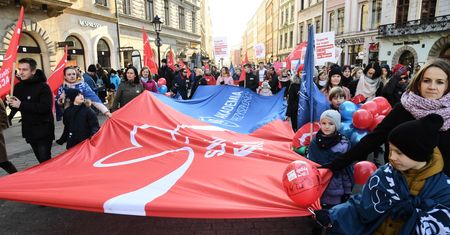 Ruszyła kolejna edycja "Szlachetnej Paczki". Na "weekend cudów" czeka prawie 5 tys. rodzin