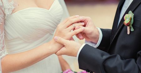 Intercyza – biznes w małżeństwie?