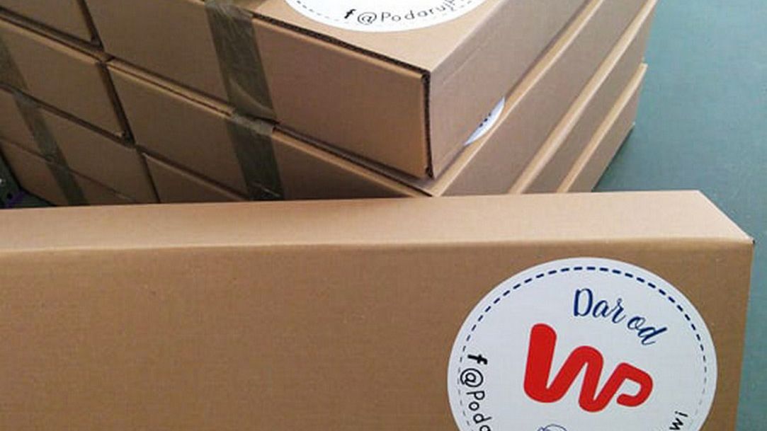 Przyłbice dla szpitali jednoimiennych.