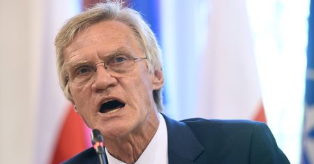 Szef podkomisji smoleńskiej pracuje też w innym miejscu? Sprawa się wyjaśniła
