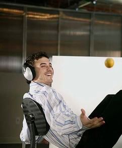 Muzyka pomaga w pracy i podczas zakupów