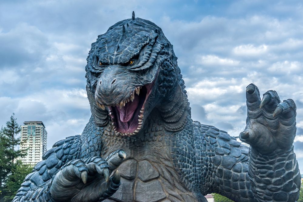 Zdjęcie Godzilla pochodzi z serwisu shutterstock.com