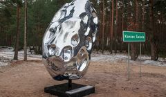 Netflix Pomnikiem Ludzkości w Końcu Świata promuje "Nie patrz w górę"