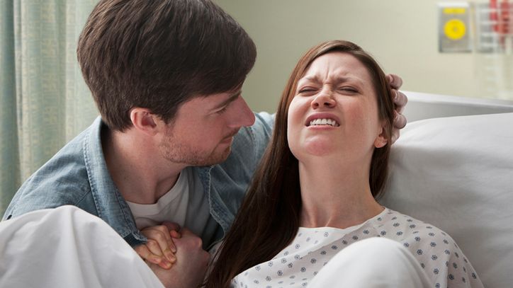 Objawy porodu. Kiedy możesz być pewna, że poród się rozpoczął?