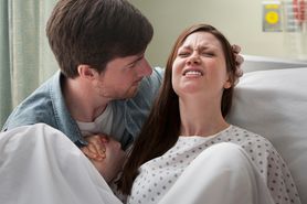 Objawy porodu. Kiedy możesz być pewna, że poród się rozpoczął?