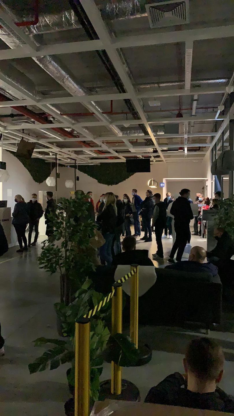 Tłumy w sklepie IKEA w Jankach.