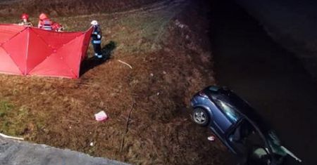 Młoda kobieta utonęła w aucie. Szokujące szczegóły wypadku