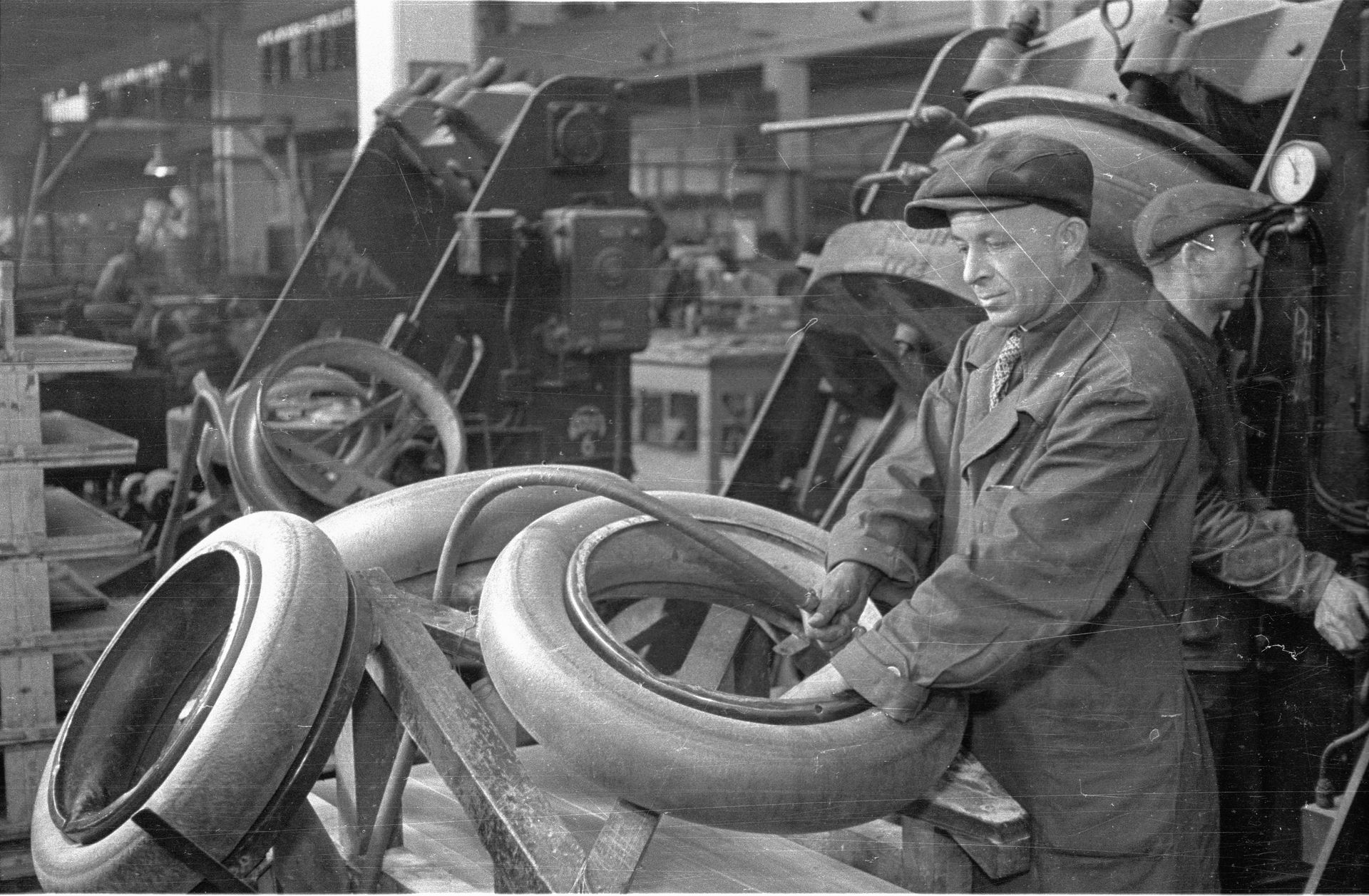 Te opony znali wszyscy w Polsce. Teraz zakład upada. "To jest drugi dom"