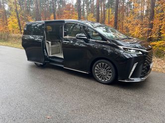 Lexus LM za ponad 800 tys. zł. Gdy luksusowe SUV-y i limuzyny są za małe