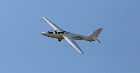 Wypadek szybowca w pobliżu lotniska. Pilot nie żyje
