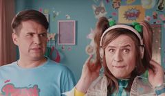 Igor Kwiatkowski zamiast Szymona Majewskiego reklamuje wolność w Plusie na Kartę (wideo)