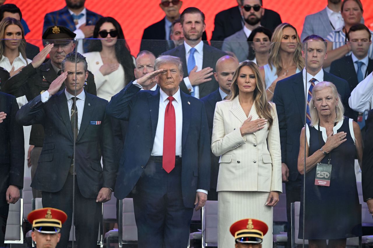 Czołgi na ulicach USA. Defilada z okazji urodzin Trumpa
