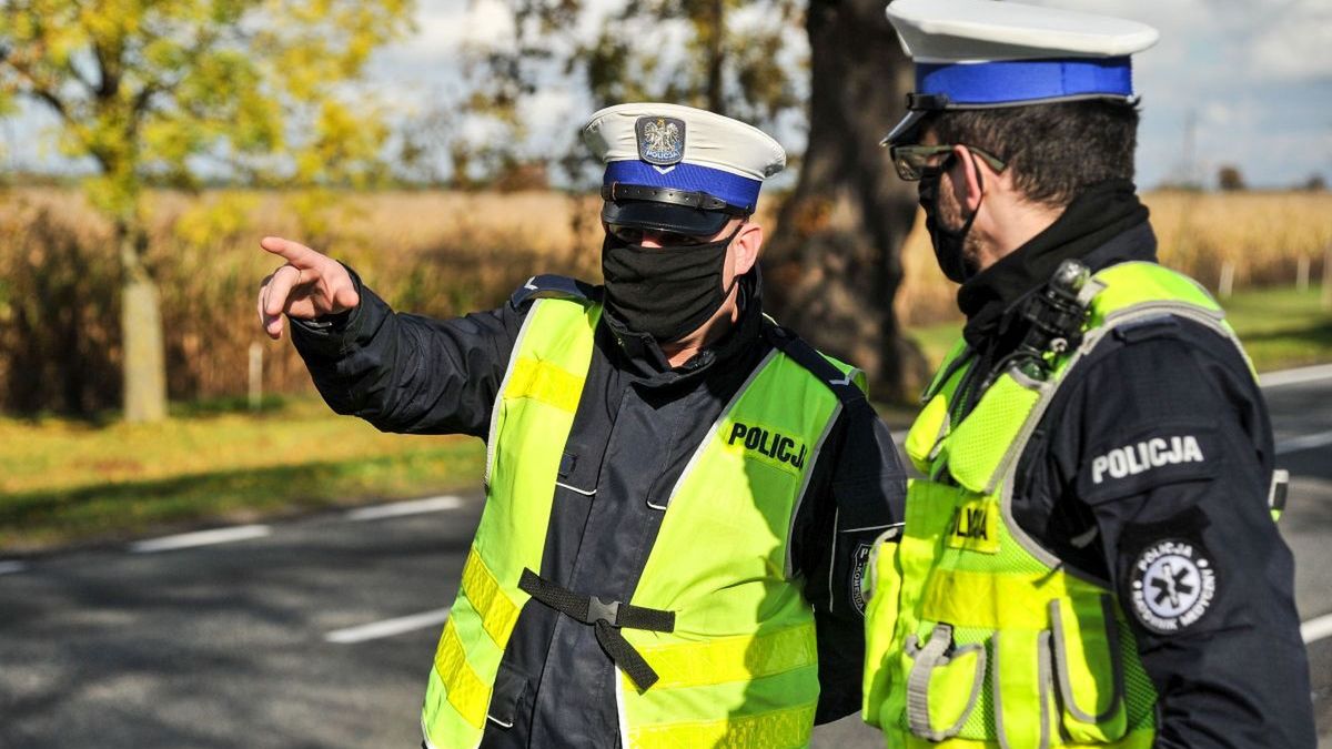 Wystarczą dwa wykroczenia z tych najcięższych, a kierowca straci prawo jazdy. Póki jest to możliwe, lepiej "wyczyścić" swoje konto punktów karnych
