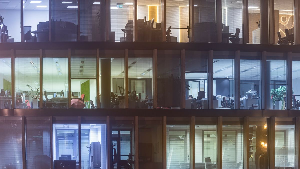 Firmy sięgają po nietradycyjne formy poszukiwania pracowników