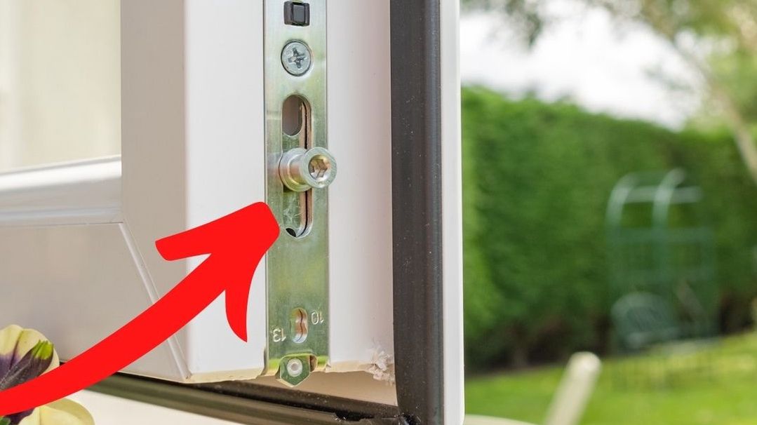 Wystarczy przekręcić jedną śrubkę