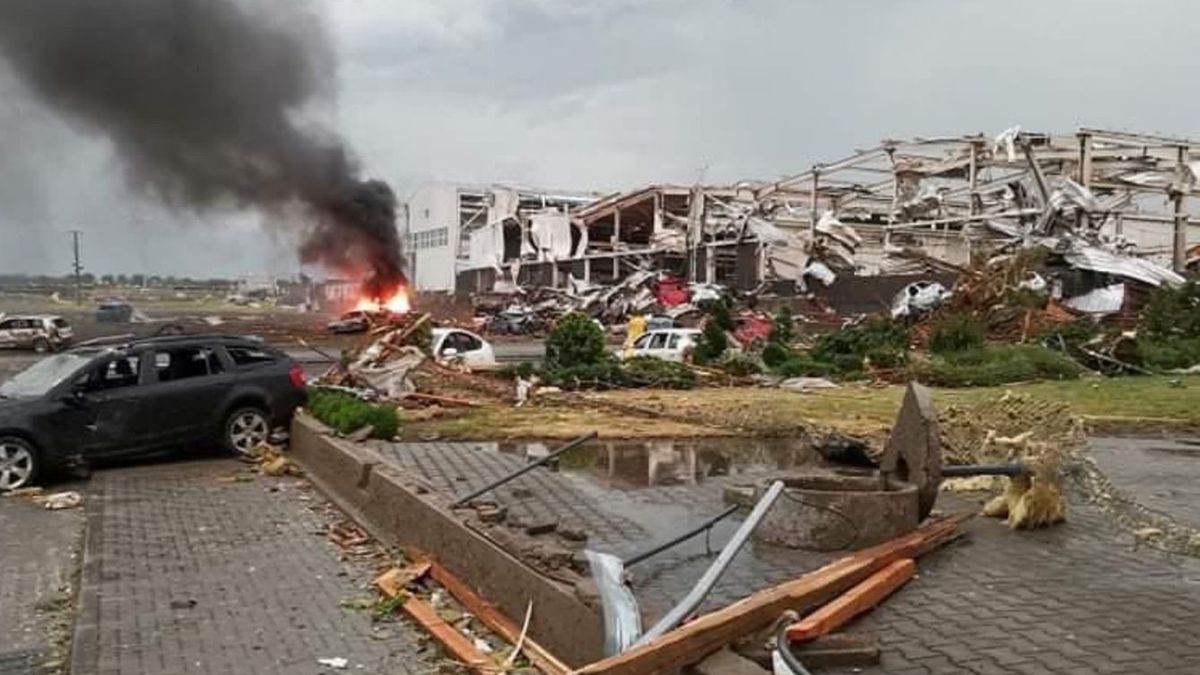 Tak wygląda czeskie miasto po przejściu tornada